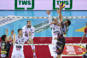 Prodezza di De Cecco, capitano Perugia