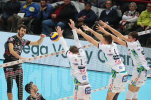 Attacco Russell su muro Trento