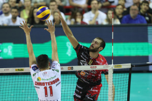 Russell supera il muro Lube