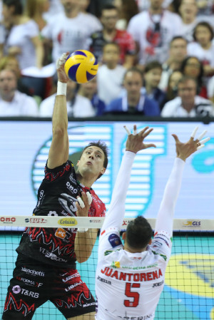 Atanasijevic supera il muro di Juantorena