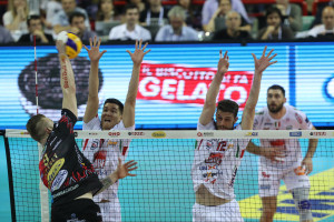 Muro Lube su attacco Zaytsev
