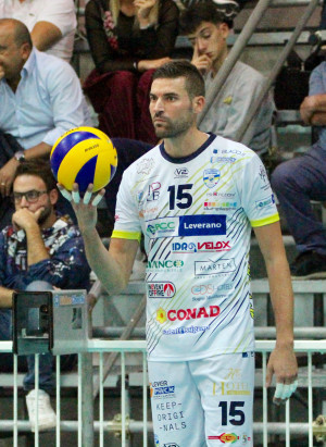 Marco Serra al servizio