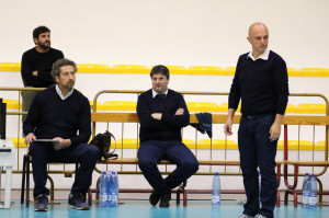 la panchina di Brescia con coach Zambonardi