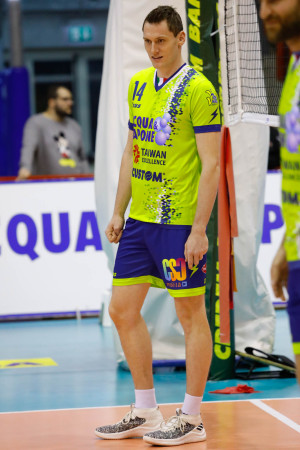 STERN TONCEK