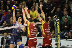 Raffaelli supera il muro di Vibo