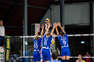 schiacciata Padura Diaz (monini) muro Pistolesi Matteo , Treial Henri e Terpin Jerney (Synergy Arapy F.lli Mondov&igrave;)