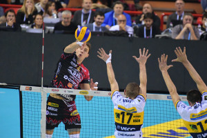 Atanasijevic attacca