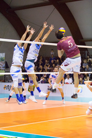 Attacco Enrico Zappoli