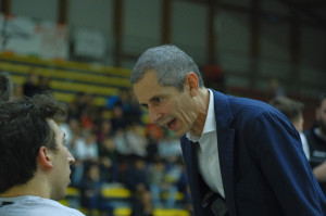Coach Baldovin dialoga con Polo