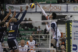 Ishikawa attacco per Siena