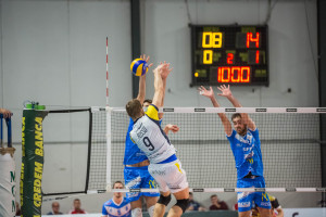 schiacciata Rosso Mattia (monini) muro a due (Centrale del latte Sferc Brescia)