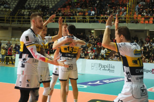 Ingresso in campo Tine Urnaut