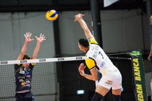 schiacciata Padura Diaz Williams (monini marconi) muro Ristic Andrej (BCC Leverano)