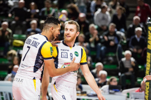 particolare sul capitano oleario Rosso Mattia con Williams Padura Diaz (monini)