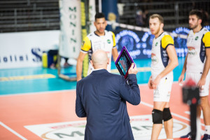 indicazioni da parte di coach Luca Monti (monini marconi)