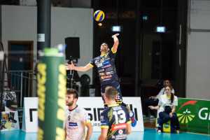 battuta al salto Orefice Alessandro (BCC Leverano)