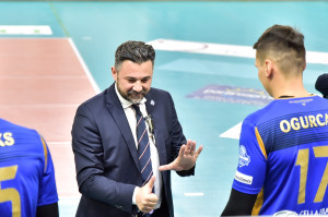 Nunzio Lanci parla con i suoi