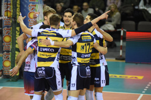 Abbraccio Modena