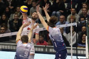 Sokolov supera il muro di Ravenna