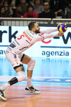 Juantorena in ricezione