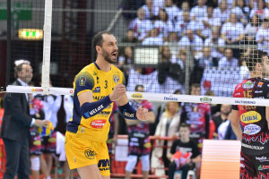 Kaziyski esulta dopo un punto