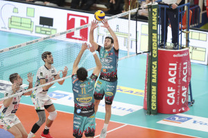 De Cecco al palleggio
