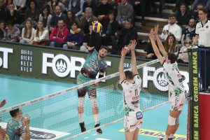 Lanza in attacco
