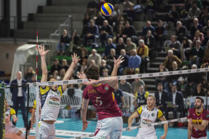 schiacciata Zappoli Enrico (Roma volley) 