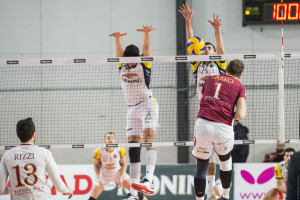 Muro Fedrizzi Michele (monini) su Lasko Michal (Roma volley)