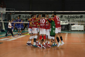 Abbraccio finale Conad Lamezia
