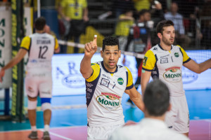 Williams Padura Diaz suggerisce a coach Tardioli Francesco l'utilizzo del check 