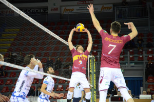 Alzata del palleggiatore Lorenzo Sperotto - Roma Volley