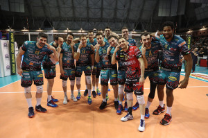 I giocatori di Perugia Esultano a fine partita