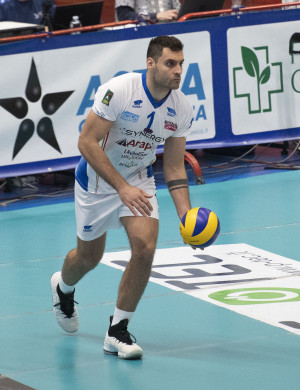 Morelli prepara la rincorsa per il servizio