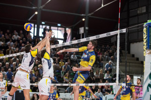 schiacciata Gargiulo Giovanni (Materdominivolley.it Castellana Grotte)