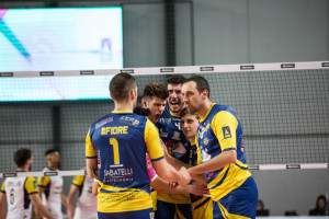 esultanza (Materdominivolley.it Castellana Grotte)