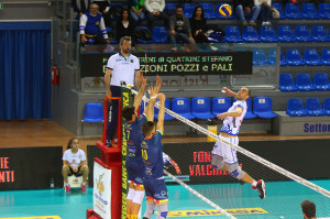 Attacco dello schiacciatore Matteo Paoletti - GoldenPlast Potenza Picena