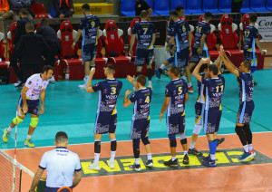 Saluto di ingresso in campo - Videx Grottazzolina