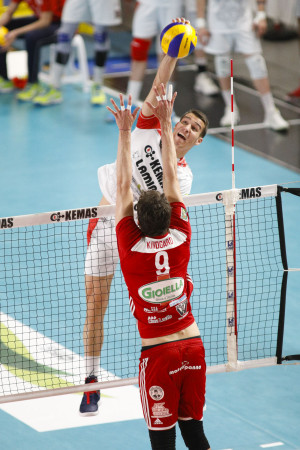 Lyutskanov in attacco