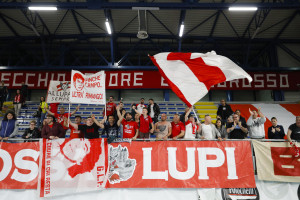La Fossa dei Lupi in festa