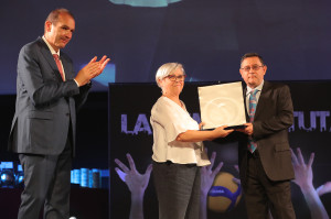 Leandro De Sanctis riceve il premio 