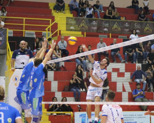 attacco Corigliano Rossano 