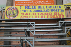 Benvenuto dei tifosi rossoneri agli ospiti 