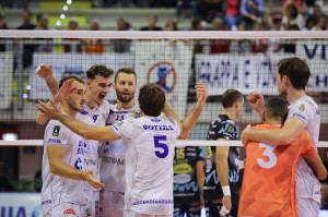 Esultanza top volley Latina
