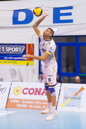 Battuta Leverano: Serra