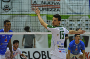 Gamba Kristian 15 Hrk Motta