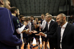 I giocatori di Milano esultano a fine partita
