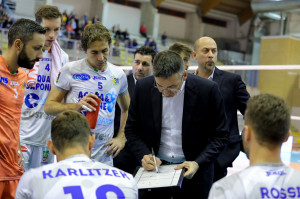 TIME OUT TOP VOLLEY LATINA