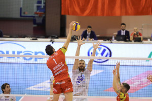 Attacco chinenyeze Barthelemy difesa Rossi