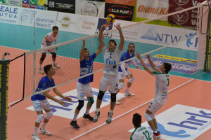 Tonello al palleggio